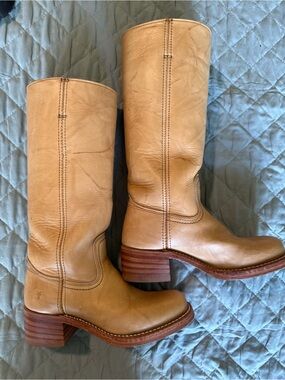 Frye Women's Campus 14L boots size 6.5 M